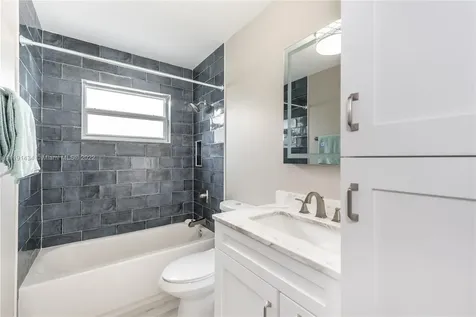 11710 NW 31st Place Sunrise FL 33323