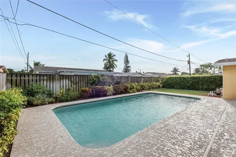 11710 NW 31st Place Sunrise FL 33323