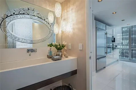 17121 Collins Avenue Sunny Isles Beach FL 33160