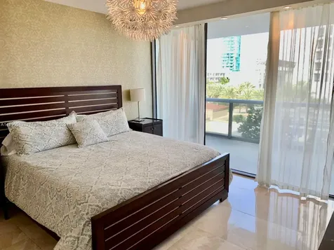 5875 Collins Avenue Miami Beach FL 33140