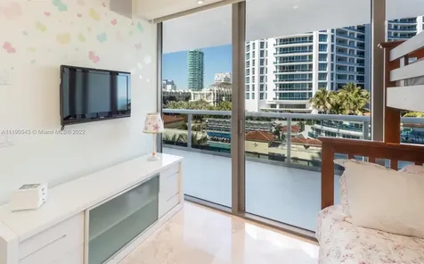 5875 Collins Avenue Miami Beach FL 33140