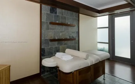 5875 Collins Avenue Miami Beach FL 33140