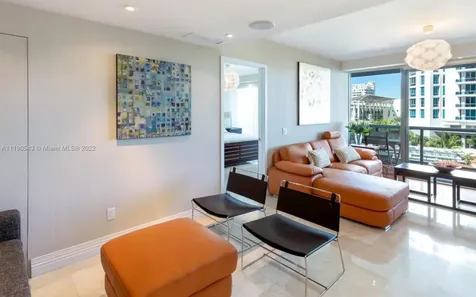 5875 Collins Avenue Miami Beach FL 33140