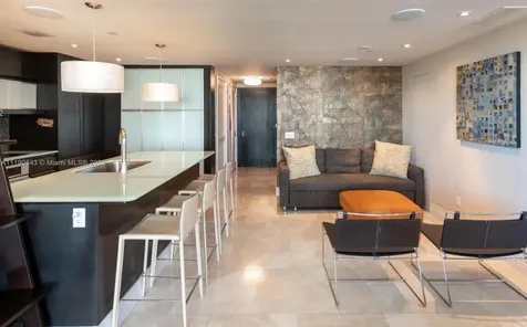 5875 Collins Avenue Miami Beach FL 33140