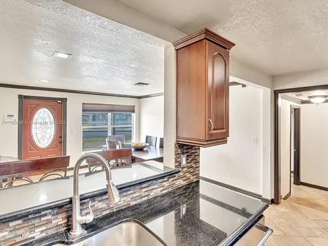 4465 SW 49th Court Dania Beach FL 33314