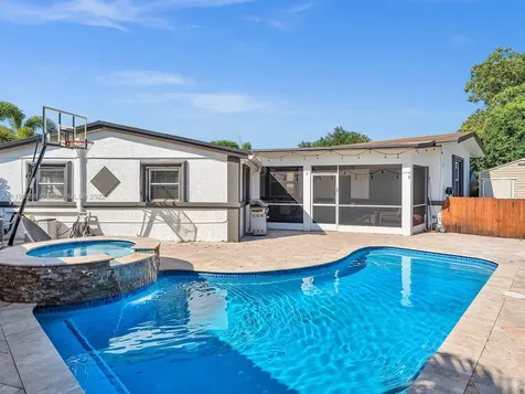 4465 SW 49th Court Dania Beach FL 33314