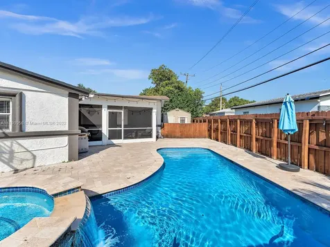 4465 SW 49th Court Dania Beach FL 33314