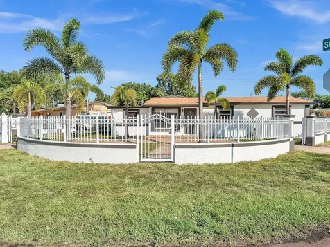 4465 SW 49th Court Dania Beach FL 33314