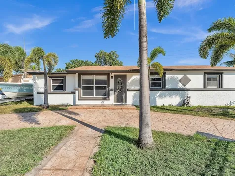 4465 SW 49th Court Dania Beach FL 33314
