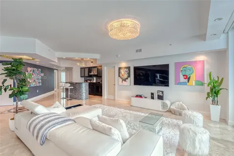 333 Las Olas Way Fort Lauderdale FL 33301