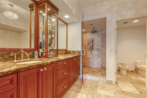 333 Las Olas Way Fort Lauderdale FL 33301