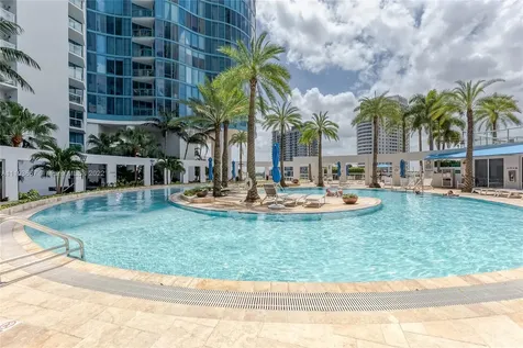333 Las Olas Way Fort Lauderdale FL 33301