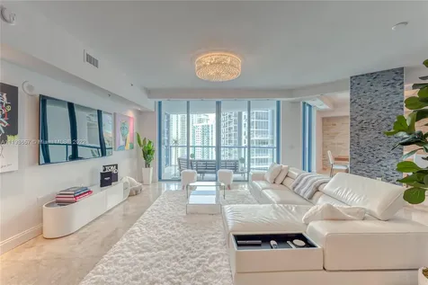333 Las Olas Way Fort Lauderdale FL 33301