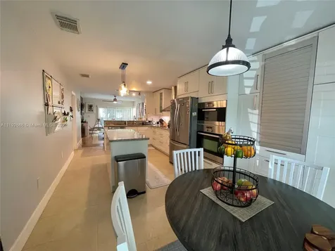 1145 Papaya Street Hollywood FL 33019