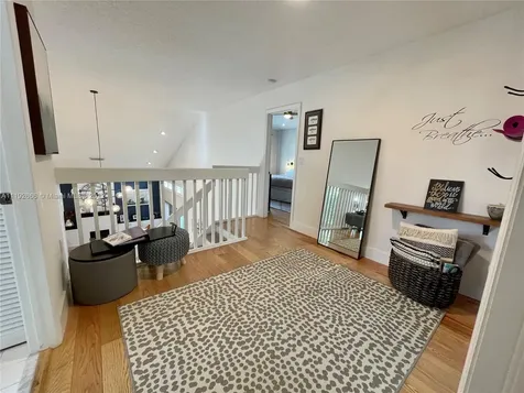 1145 Papaya Street Hollywood FL 33019
