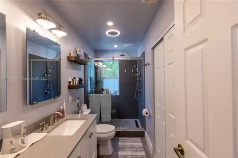 1145 Papaya Street Hollywood FL 33019