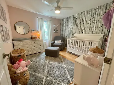 1145 Papaya Street Hollywood FL 33019
