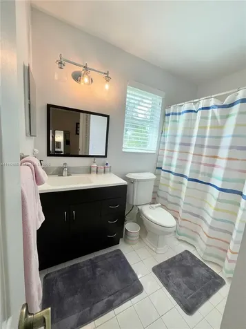1145 Papaya Street Hollywood FL 33019