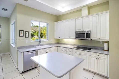 6295 SW 116th Street Pinecrest FL 33156