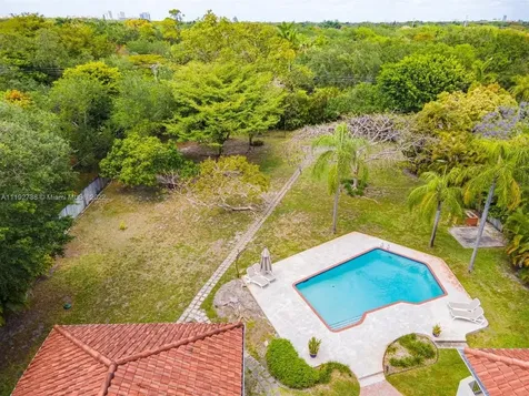 6295 SW 116th Street Pinecrest FL 33156