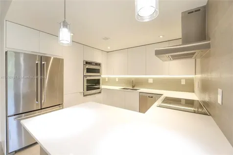 181 Crandon Boulevard Key Biscayne FL 33149