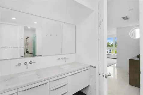 6105 Laguna Drive W Miami Beach FL 33141