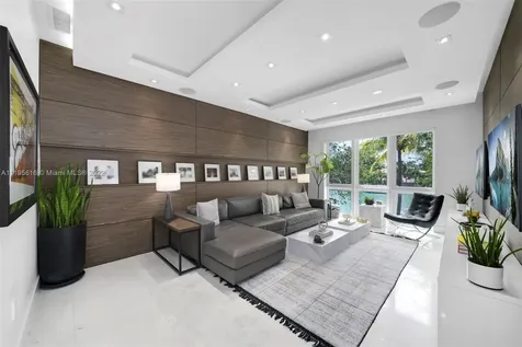 6105 Laguna Drive W Miami Beach FL 33141