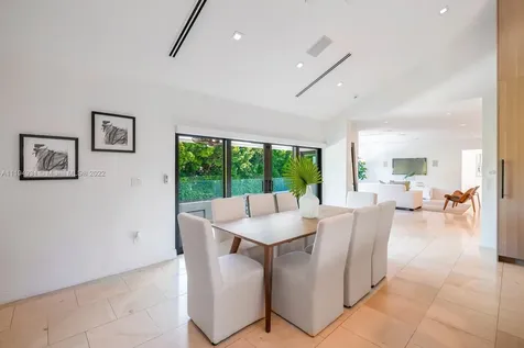 7239 E Lago Drive Coral Gables FL 33143