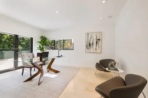 7239 E Lago Drive Coral Gables FL 33143