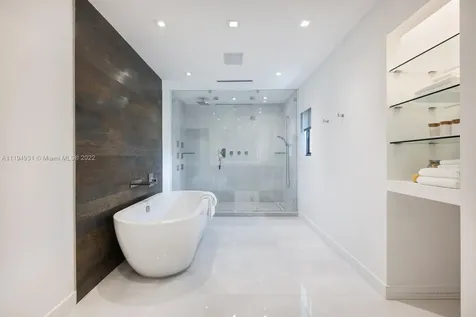 7239 E Lago Drive Coral Gables FL 33143