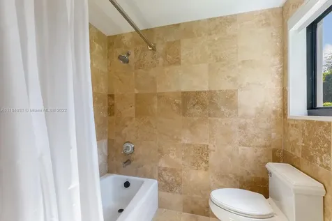 7239 E Lago Drive Coral Gables FL 33143