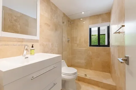 7239 E Lago Drive Coral Gables FL 33143