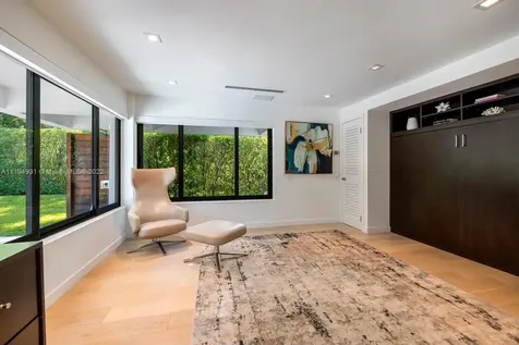 7239 E Lago Drive Coral Gables FL 33143