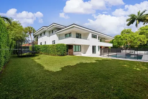 7239 E Lago Drive Coral Gables FL 33143