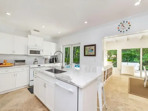 310 W Enid Drive Key Biscayne FL 33149