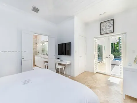 310 W Enid Drive Key Biscayne FL 33149
