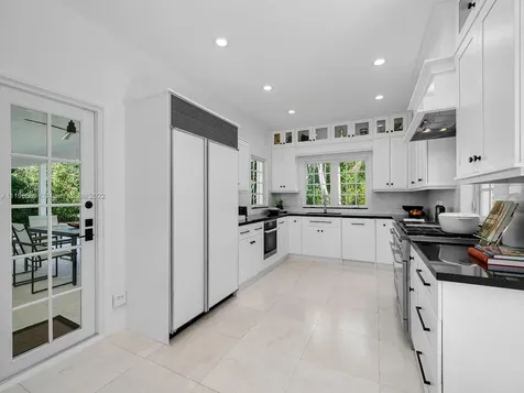 9621 SW 62nd Court Pinecrest FL 33156