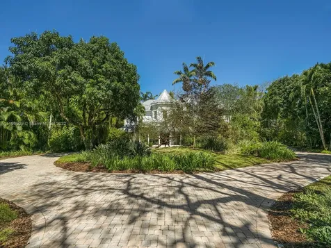 9621 SW 62nd Court Pinecrest FL 33156