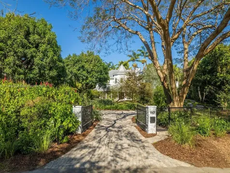 9621 SW 62nd Court Pinecrest FL 33156
