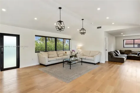 2410 NE 209th Terrace Miami FL 33180