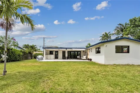 2410 NE 209th Terrace Miami FL 33180