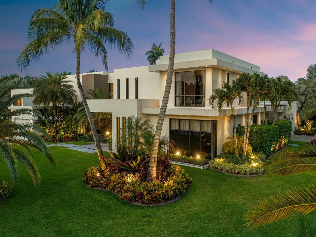 10391 SW 64 Avenue Pinecrest FL 33156