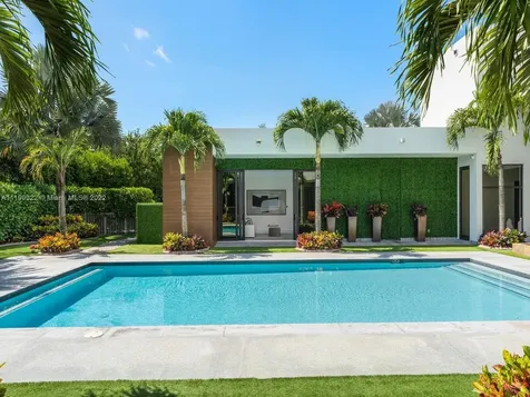 10391 SW 64 Avenue Pinecrest FL 33156