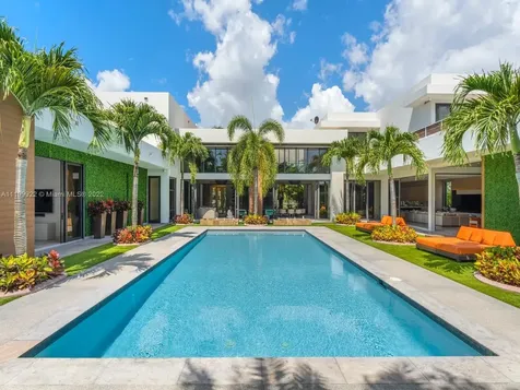 10391 SW 64 Avenue Pinecrest FL 33156