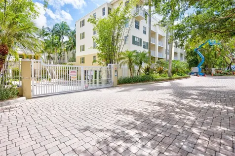 7632 SW 102nd Street Pinecrest FL 33156