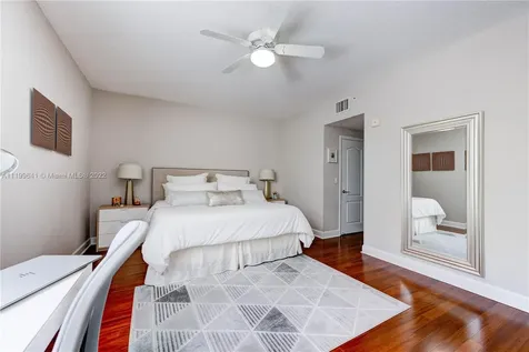 7632 SW 102nd Street Pinecrest FL 33156