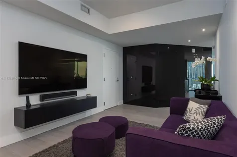 2900 NE 7th Avenue Miami FL 33137
