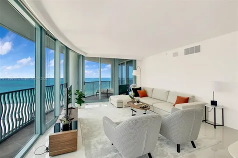 1500 Ocean Drive Miami Beach FL 33139
