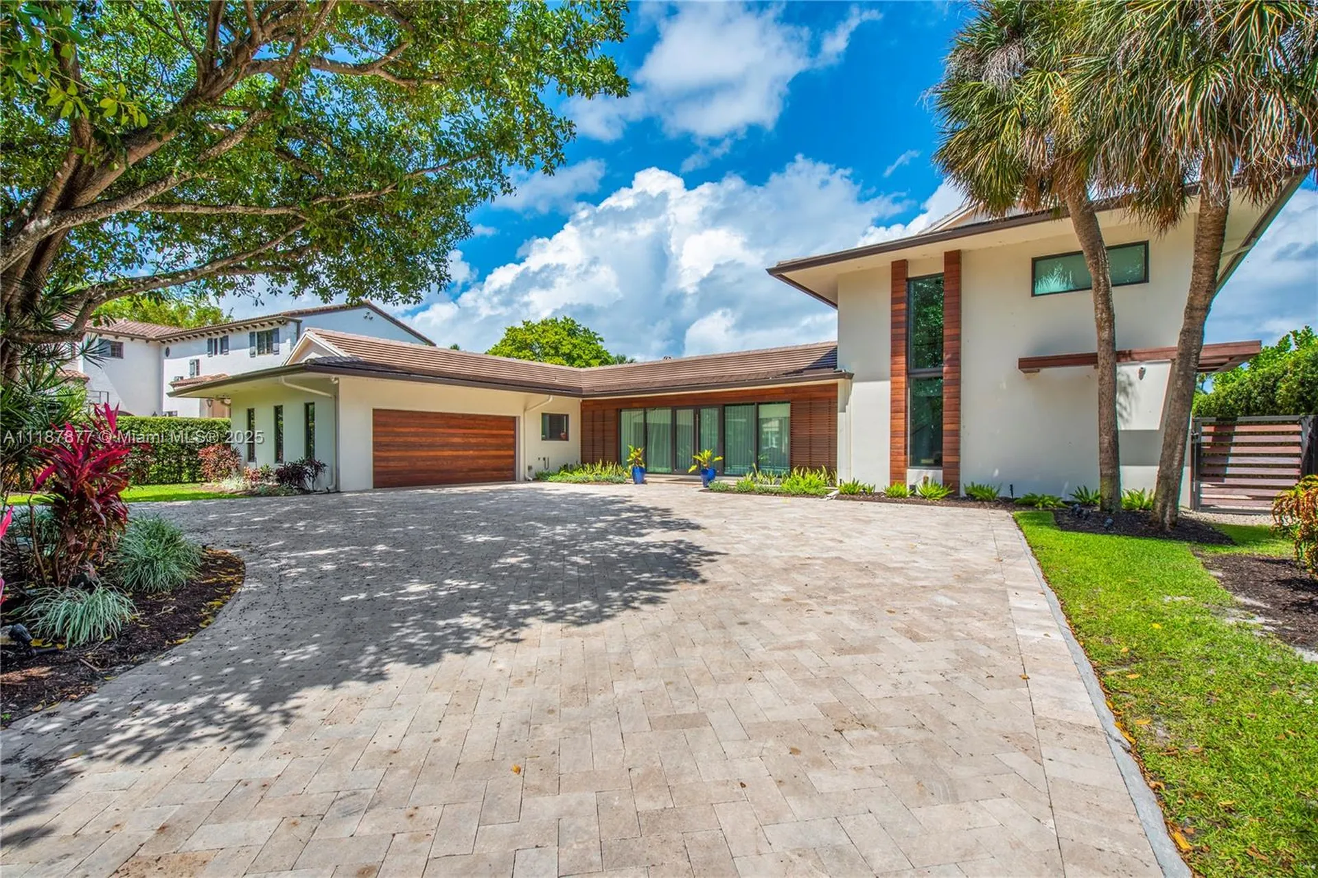 1025 Diplomat Parkway Hollywood FL 33019