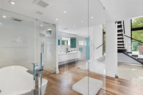1025 Diplomat Parkway Hollywood FL 33019